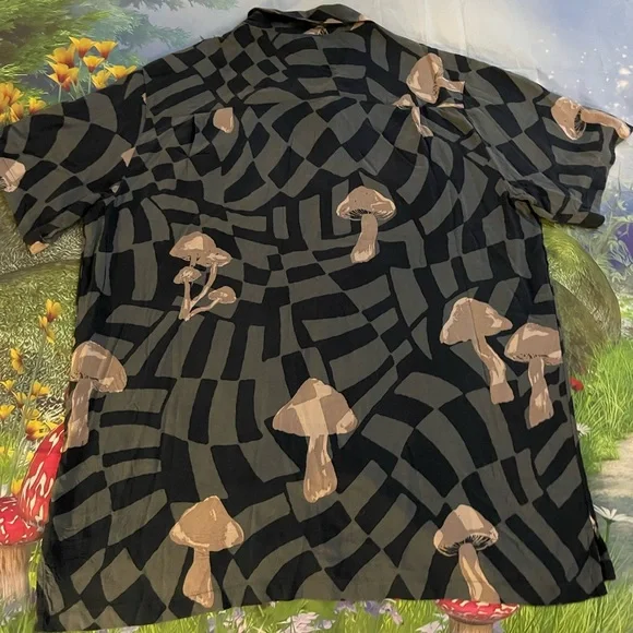 UO Warped Shroom Camp Shirt, Teal, S, M, L, and XL, NWT - Picture 11 of 11